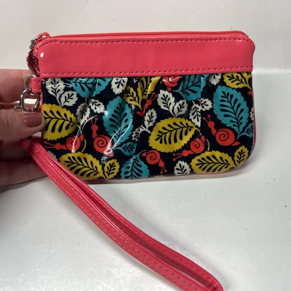 Vera Bradley Zipper Coin Purse Wristlet Wallet ID Holder Hot Pink Leaf Pattern - Picture 2 of 6